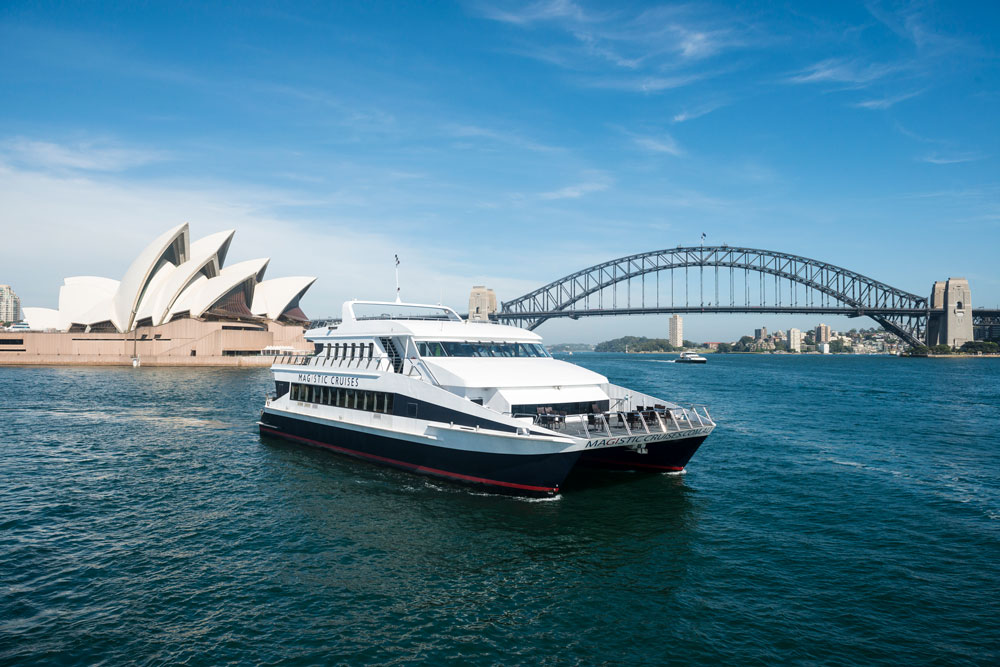 Sydney Harbour cruise dinner