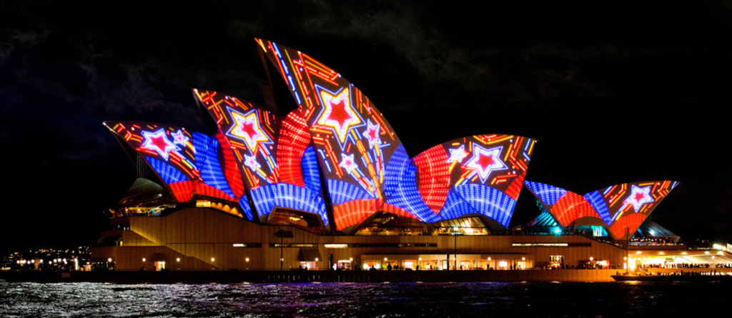 vivid sydney cruise